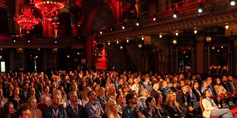 Navigate live audience