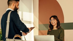 Die Guest Experience mit den richtigen Mitarbeiter-Apps stärken