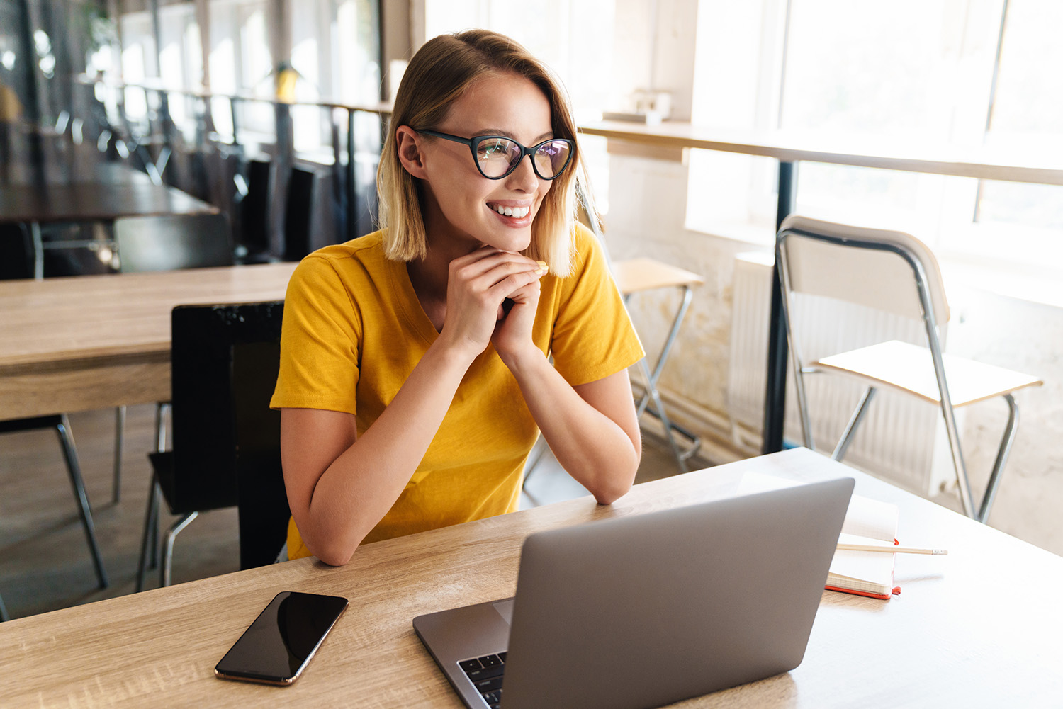 <span id="hs_cos_wrapper_name" class="hs_cos_wrapper hs_cos_wrapper_meta_field hs_cos_wrapper_type_text" style="" data-hs-cos-general-type="meta_field" data-hs-cos-type="text" >Dienstplan einfach & schnell erstellen - unsere drei wichtigsten Tipps</span>