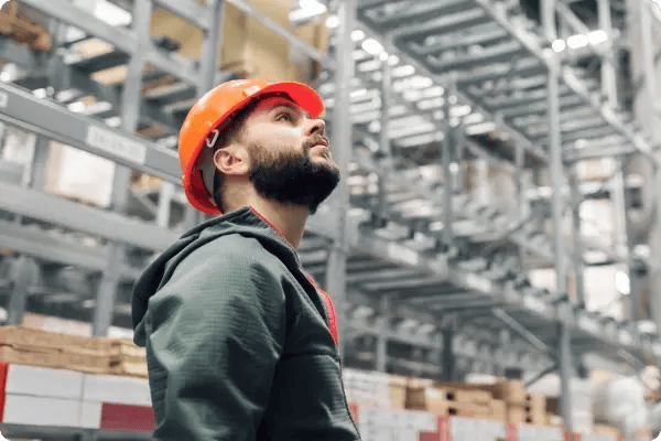 improve_warehouse_performance_and_employee_engagement-1